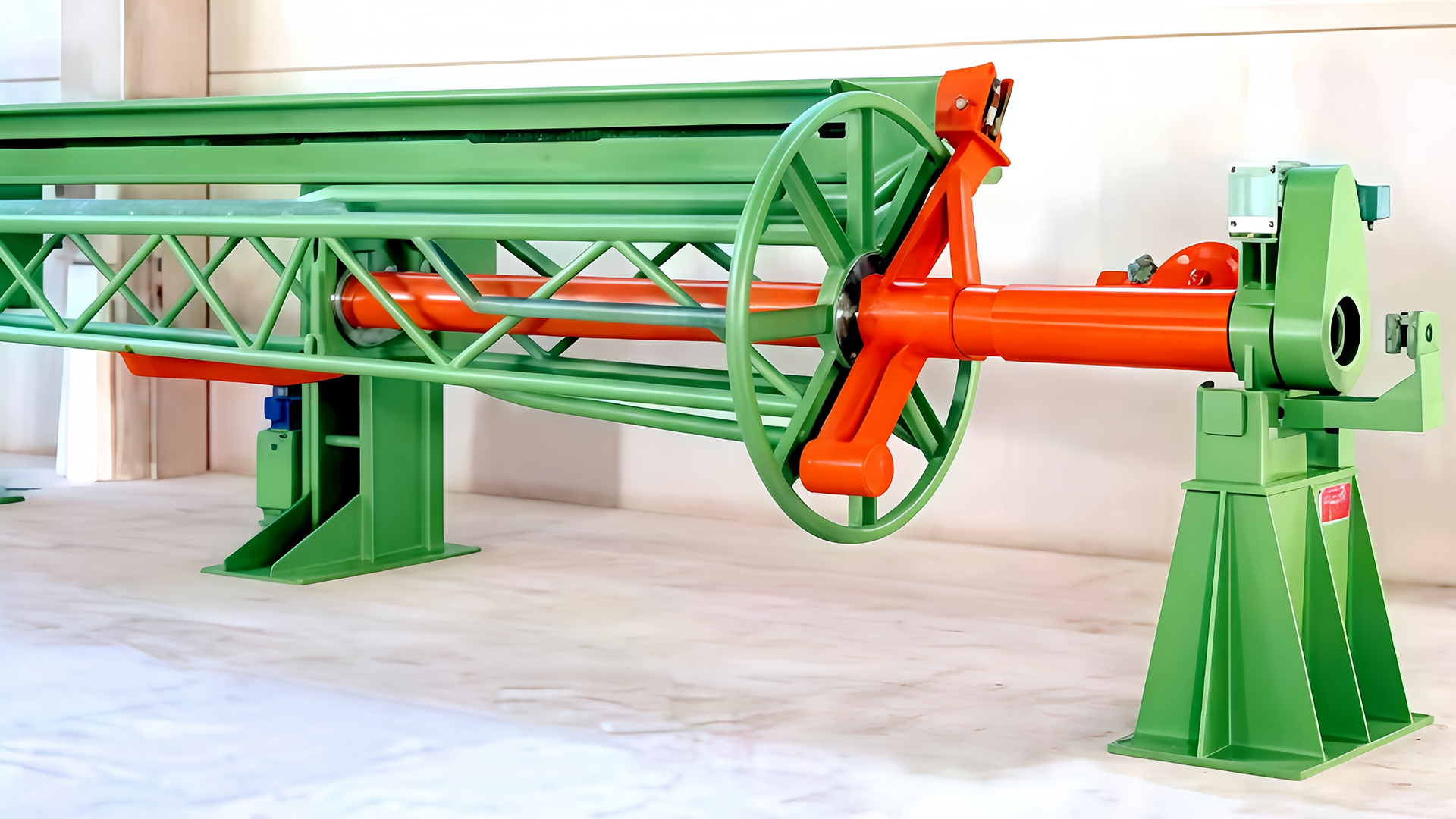 Kako se stroj za isplatu žice može prilagoditi velikim kolutima ili zavojnicama dok minimalizira vrijeme postavljanja i zahtjeve za radnom snagom?